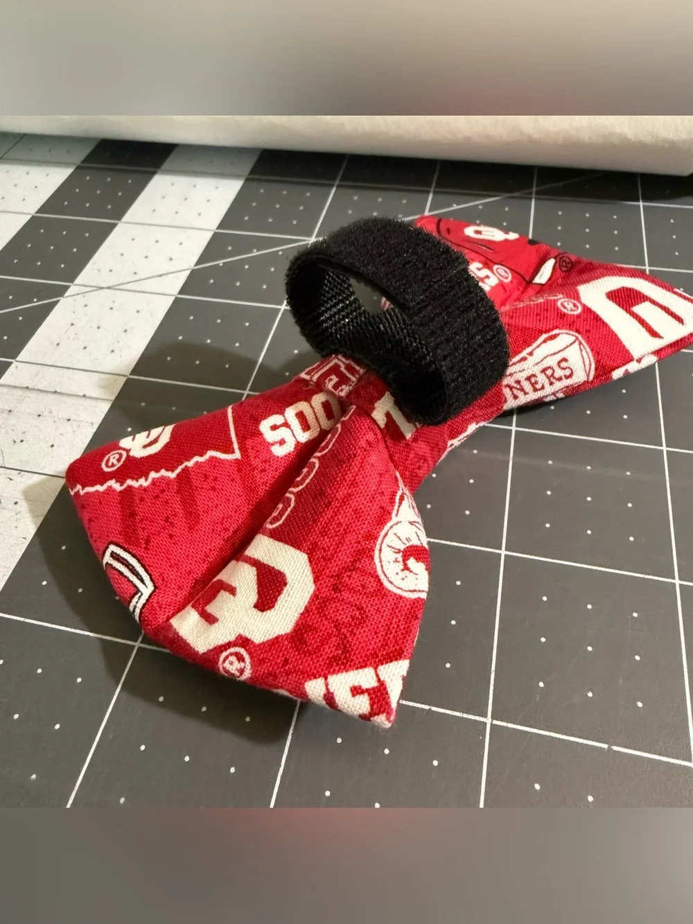 OU Pet Bowtie (large)